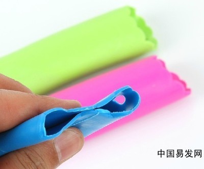 神奇剝蒜器 廚房好幫手剝皮器 廚房必備殺魚魚鱗刨_中國易發網