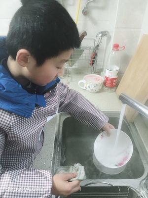 愛學(xué)習(xí)、愛生活,我是媽媽的好幫手!