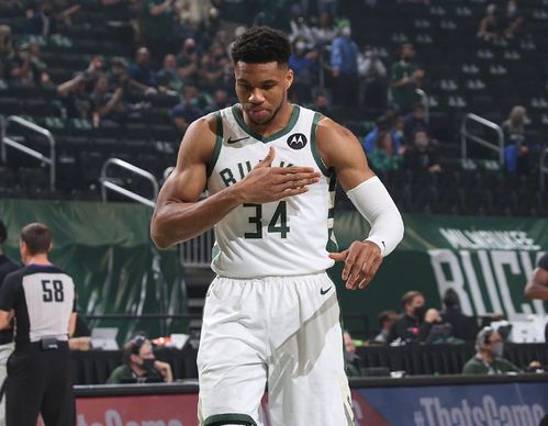 噩耗 季后賽報銷第一人,字母哥痛失好幫手,籃網(wǎng)三巨頭漁翁得利